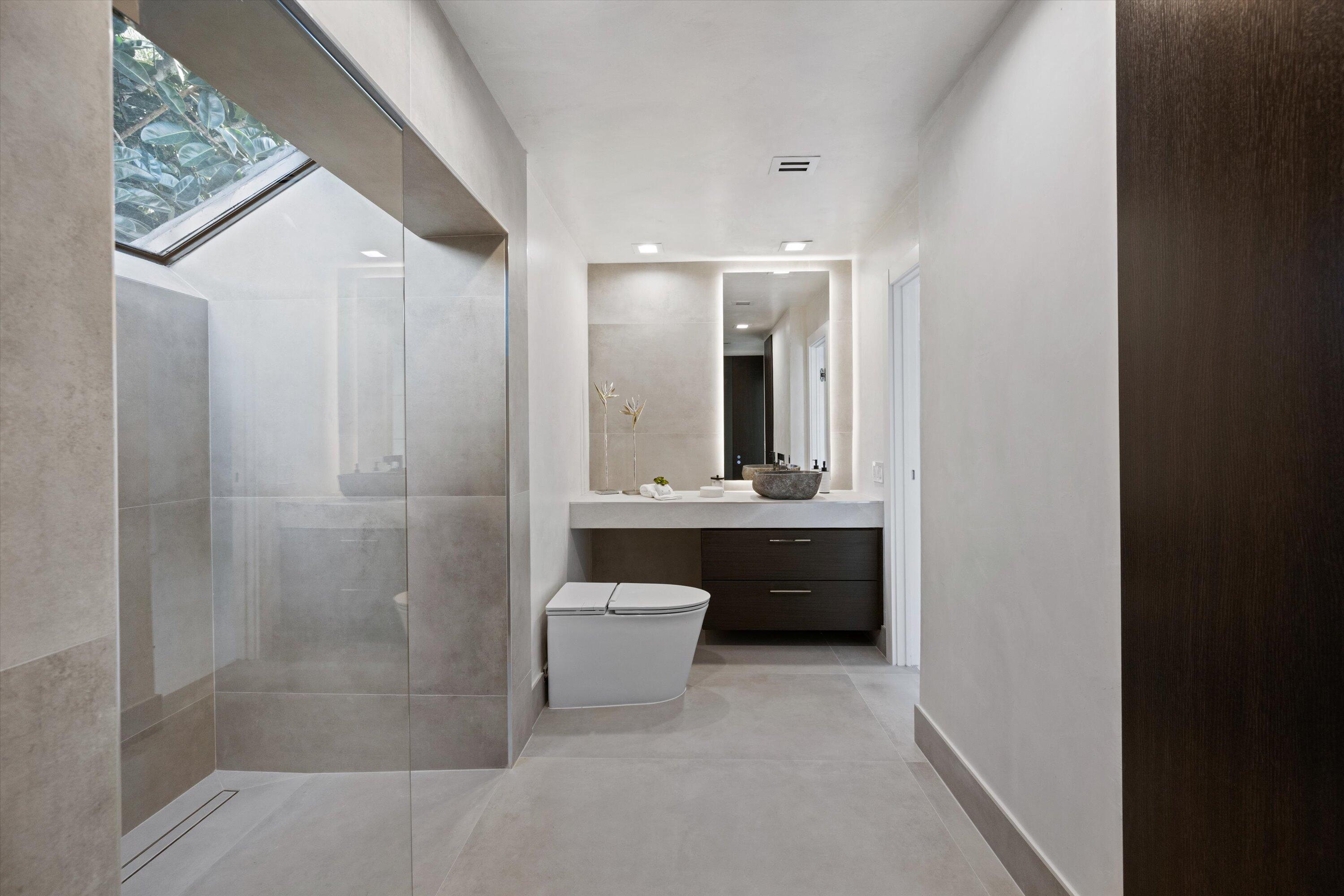 1648 Breakers West West Palm Beach, FL 33411