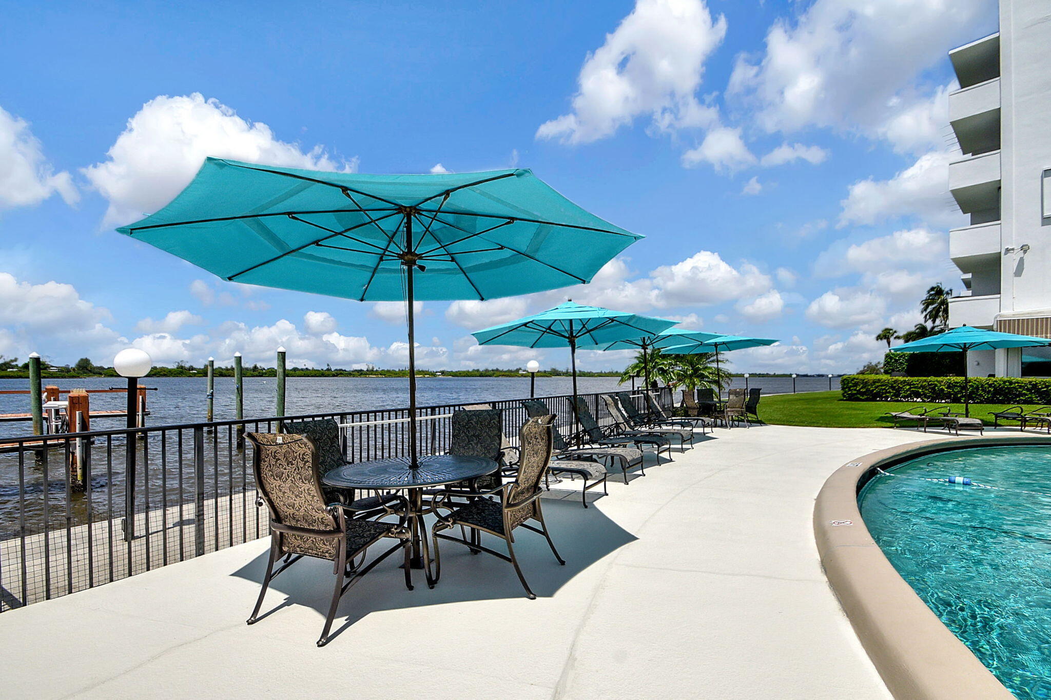 2840 S Ocean #413 Palm Beach, FL 33480