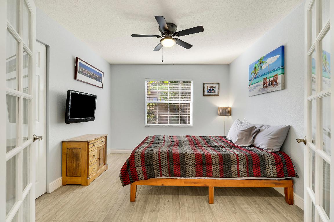 503 N Perry Jupiter, FL 33458