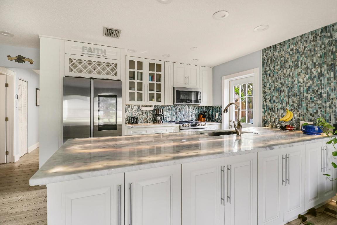 503 N Perry Jupiter, FL 33458