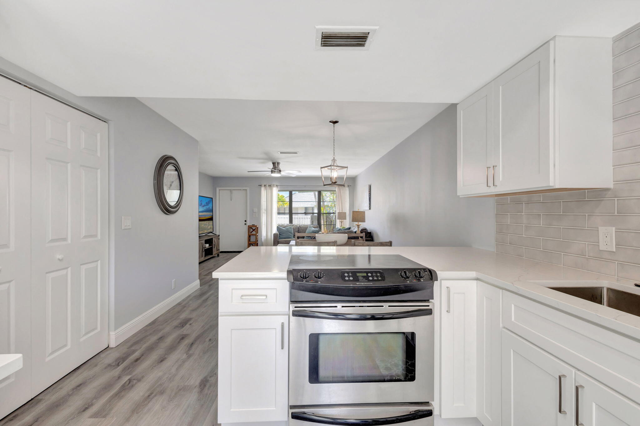 431 Jupiter Lks #2109d Jupiter, FL 33458