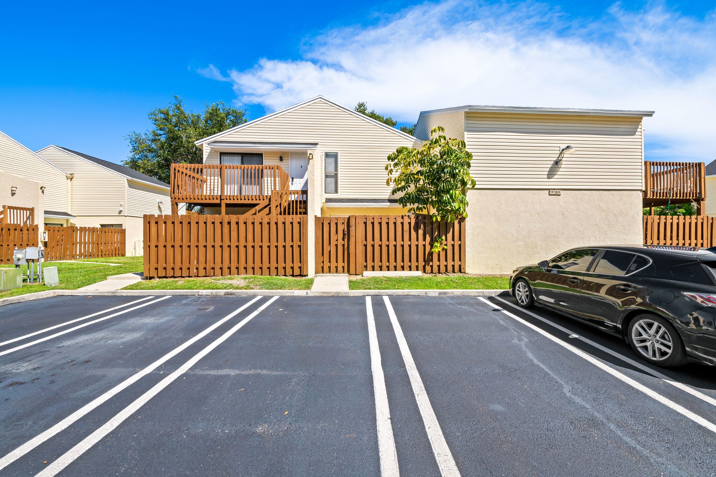 631 Executive Ctr #K104