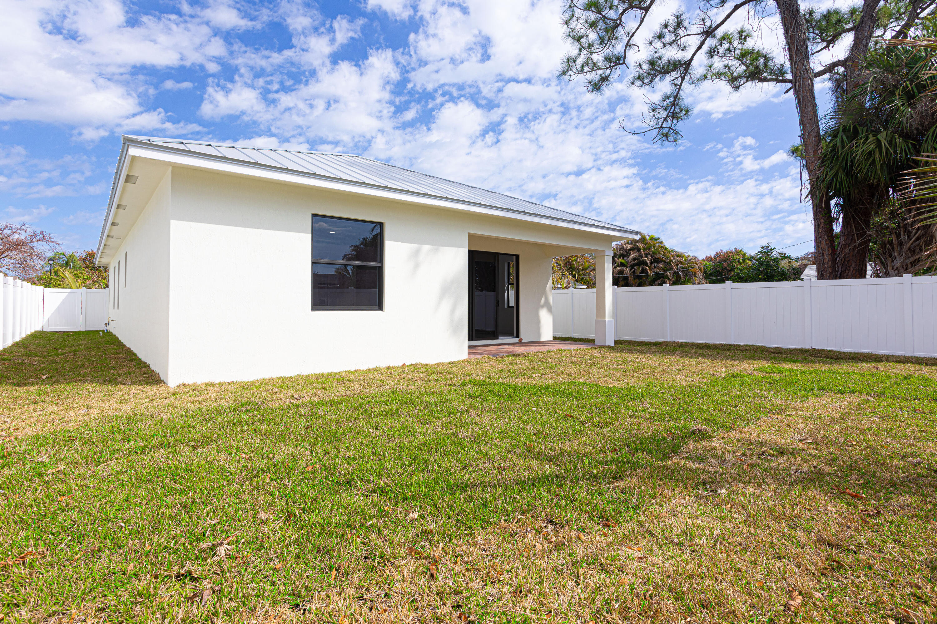 308 4th Jupiter, FL 33458