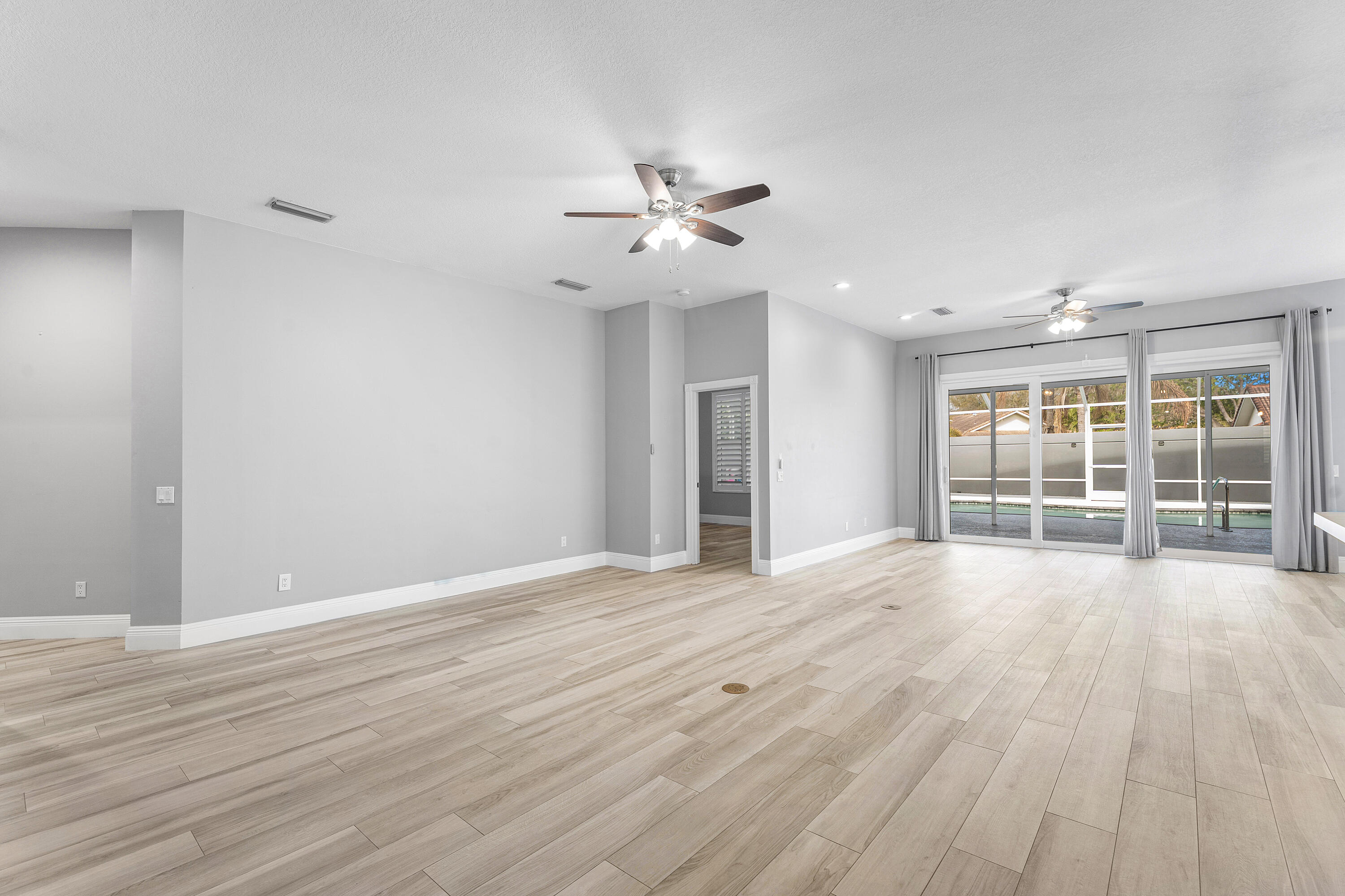 132 E Hampton Jupiter, FL 33458