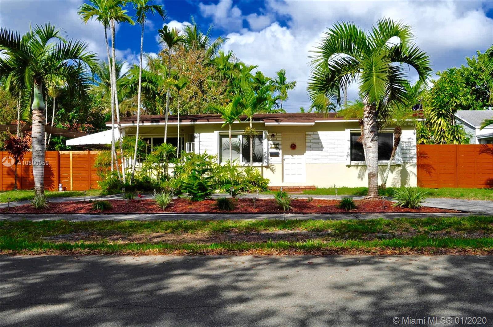 481 N Melrose Dr