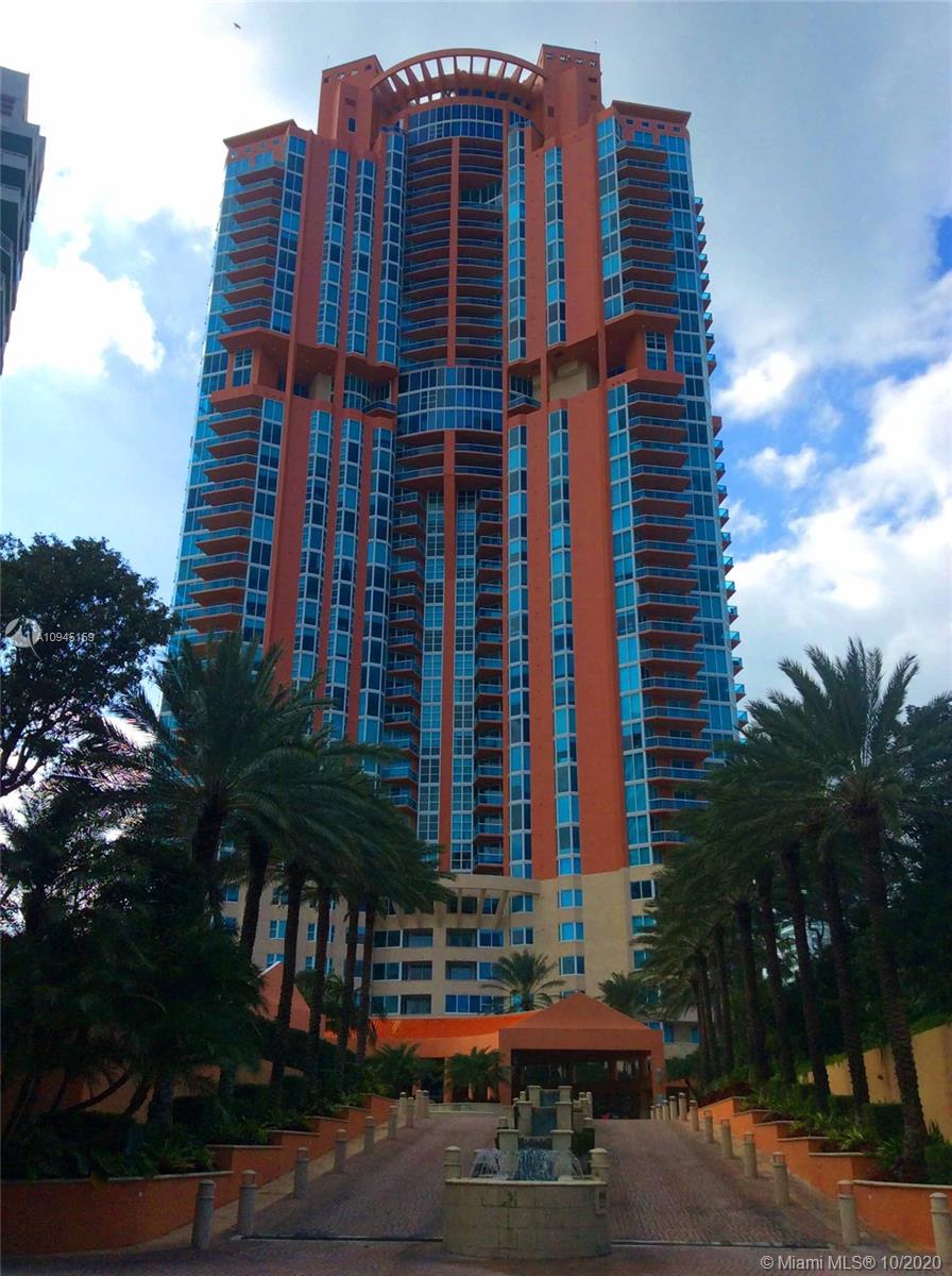 300 S Pointe Dr #808
