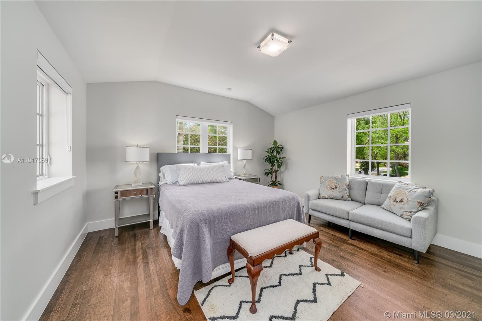 533 Alhambra Cir Coral Gables, FL 33134