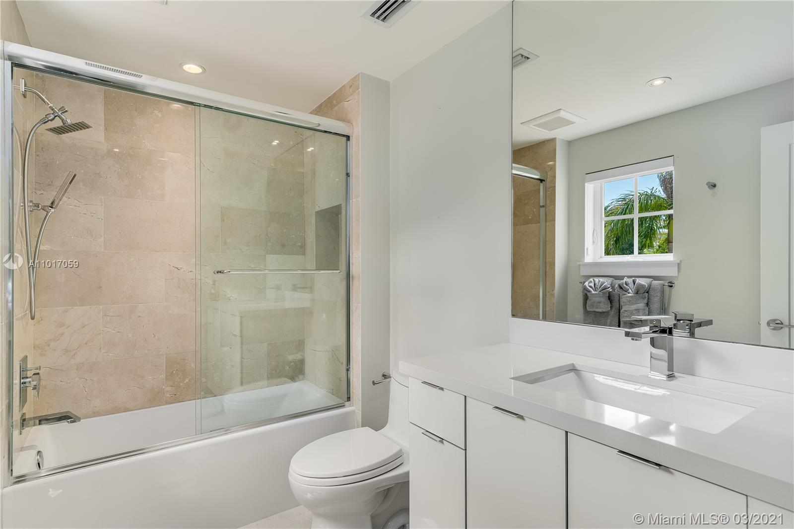 533 Alhambra Cir Coral Gables, FL 33134