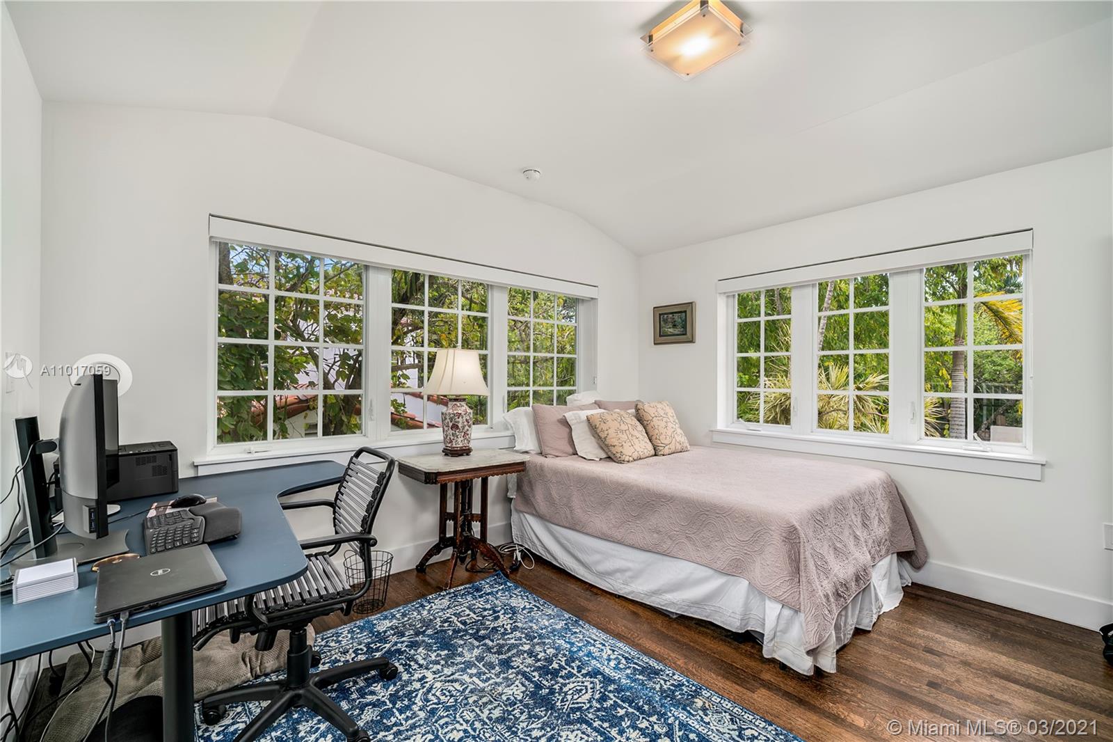 533 Alhambra Cir Coral Gables, FL 33134