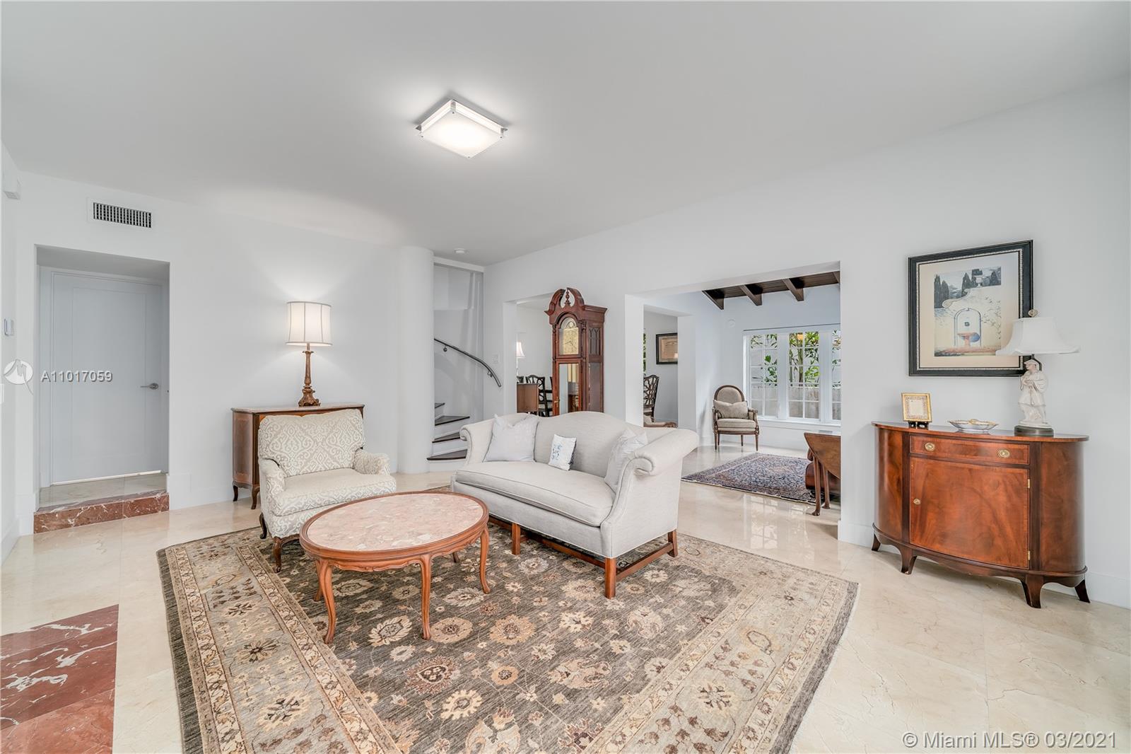 533 Alhambra Cir Coral Gables, FL 33134