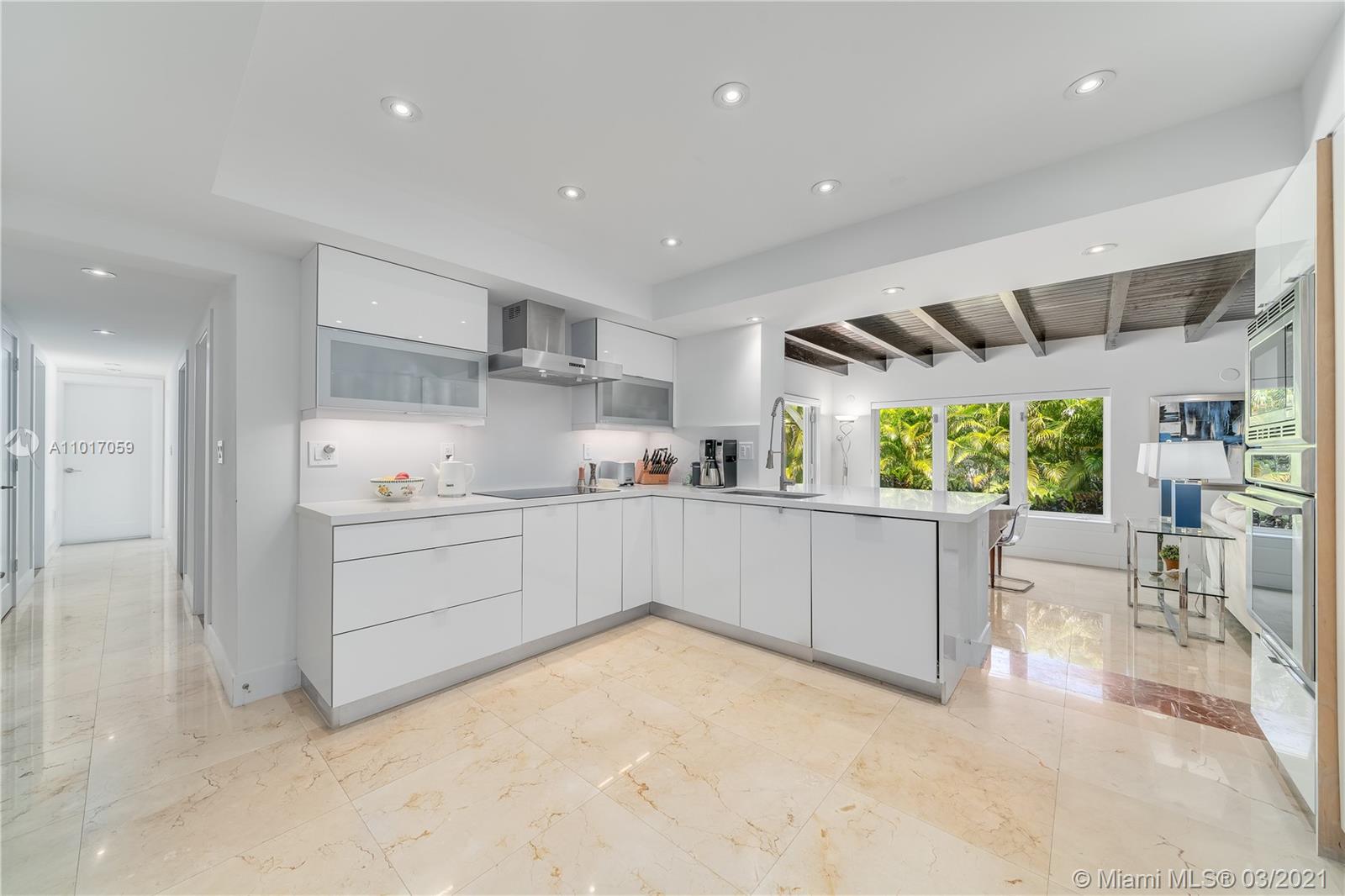 533 Alhambra Cir Coral Gables, FL 33134