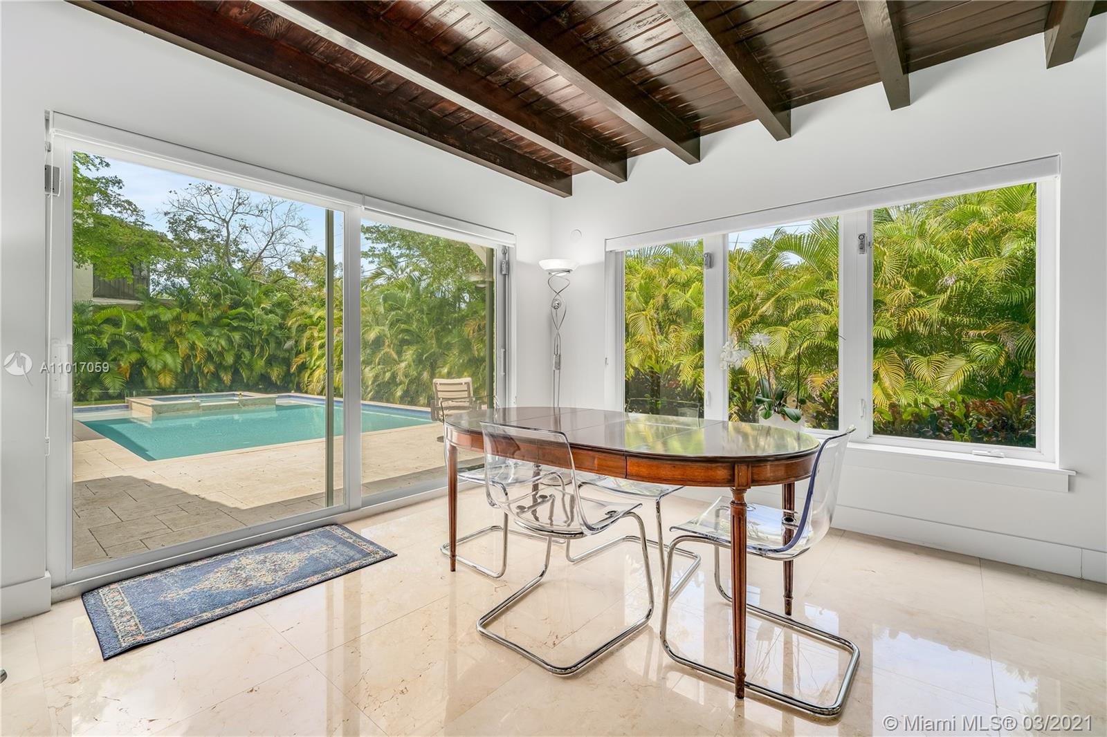 533 Alhambra Cir Coral Gables, FL 33134