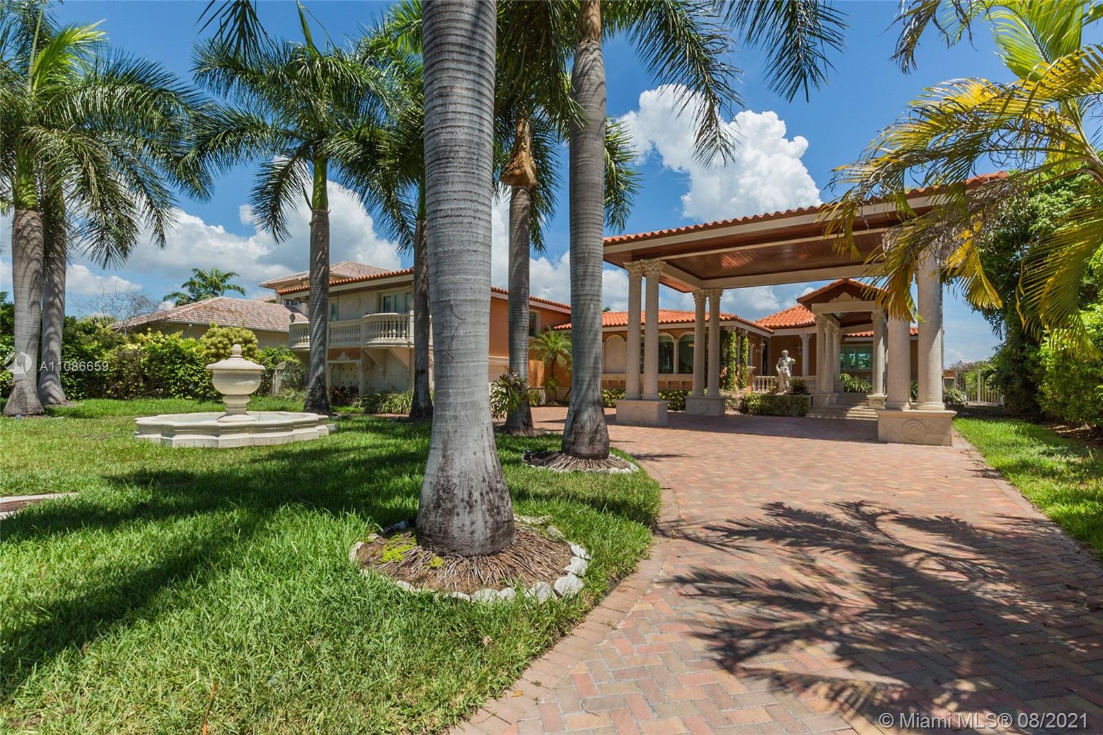 1249 Biscaya Dr