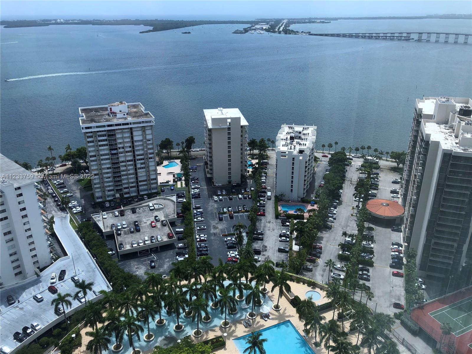 1435 Brickell Ave #3501