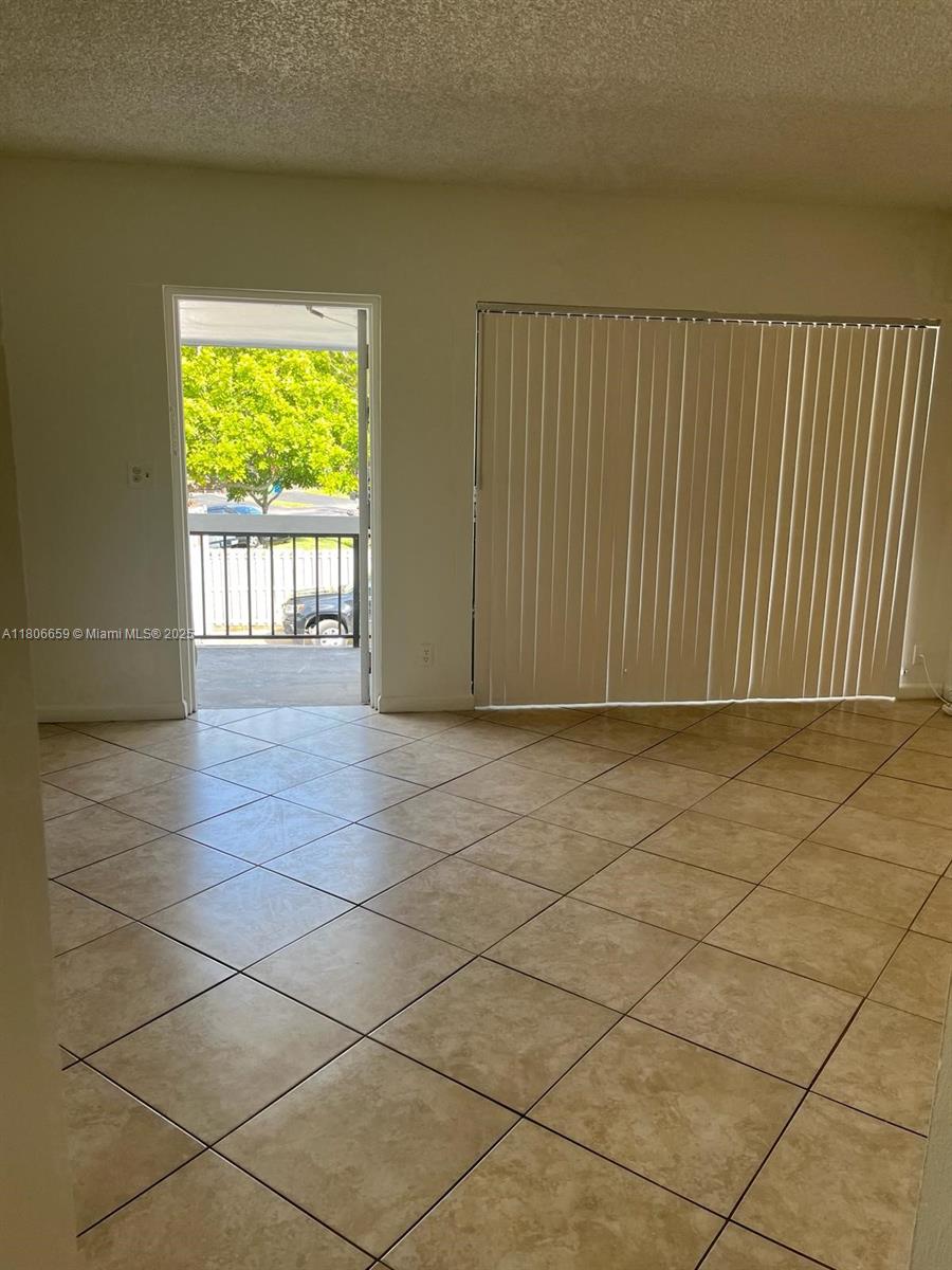 4017 N University Dr #210