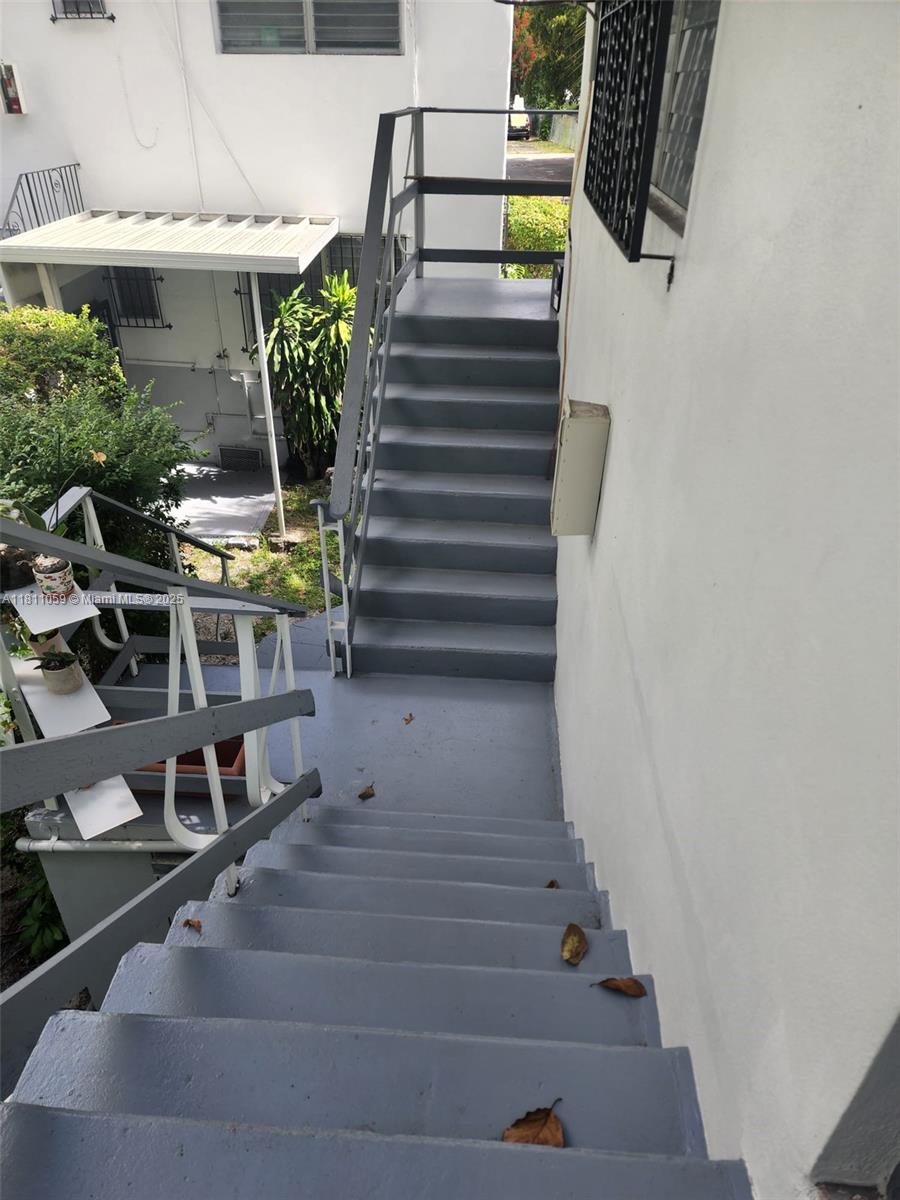 364 SW 11th St,Miami, FL 33130