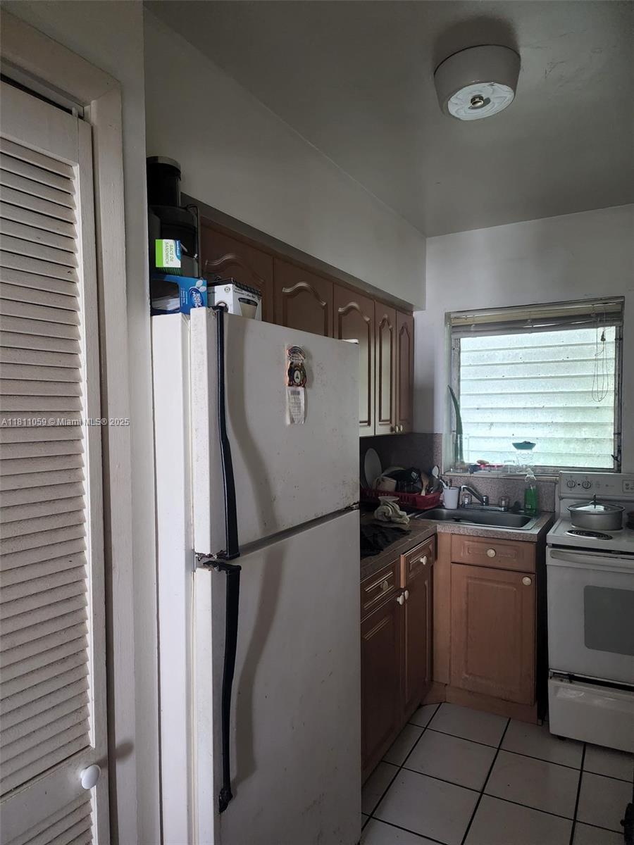 364 SW 11th St,Miami, FL 33130