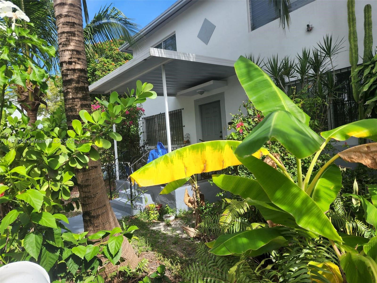 364 SW 11th St,Miami, FL 33130