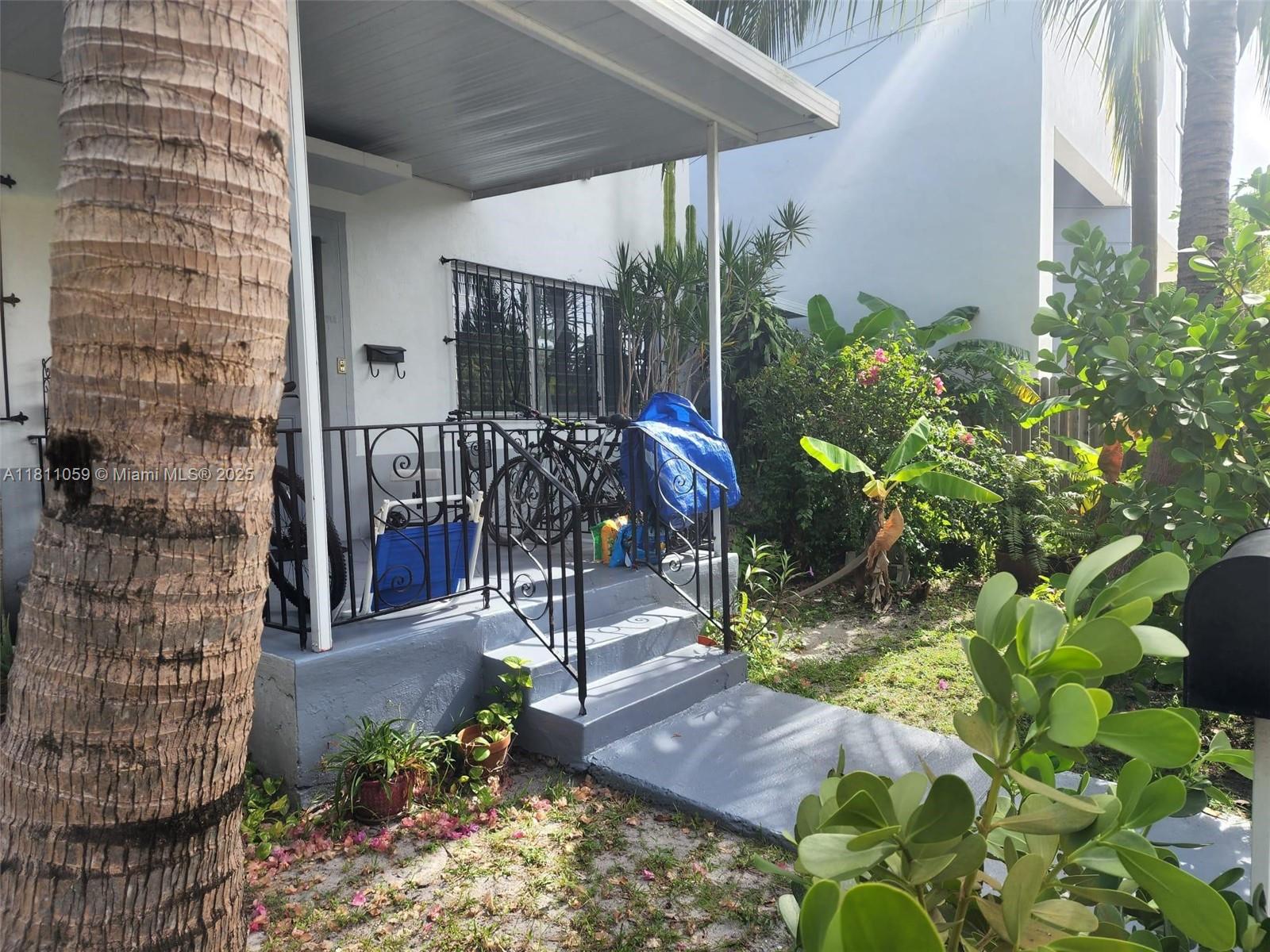 364 SW 11th St,Miami, FL 33130