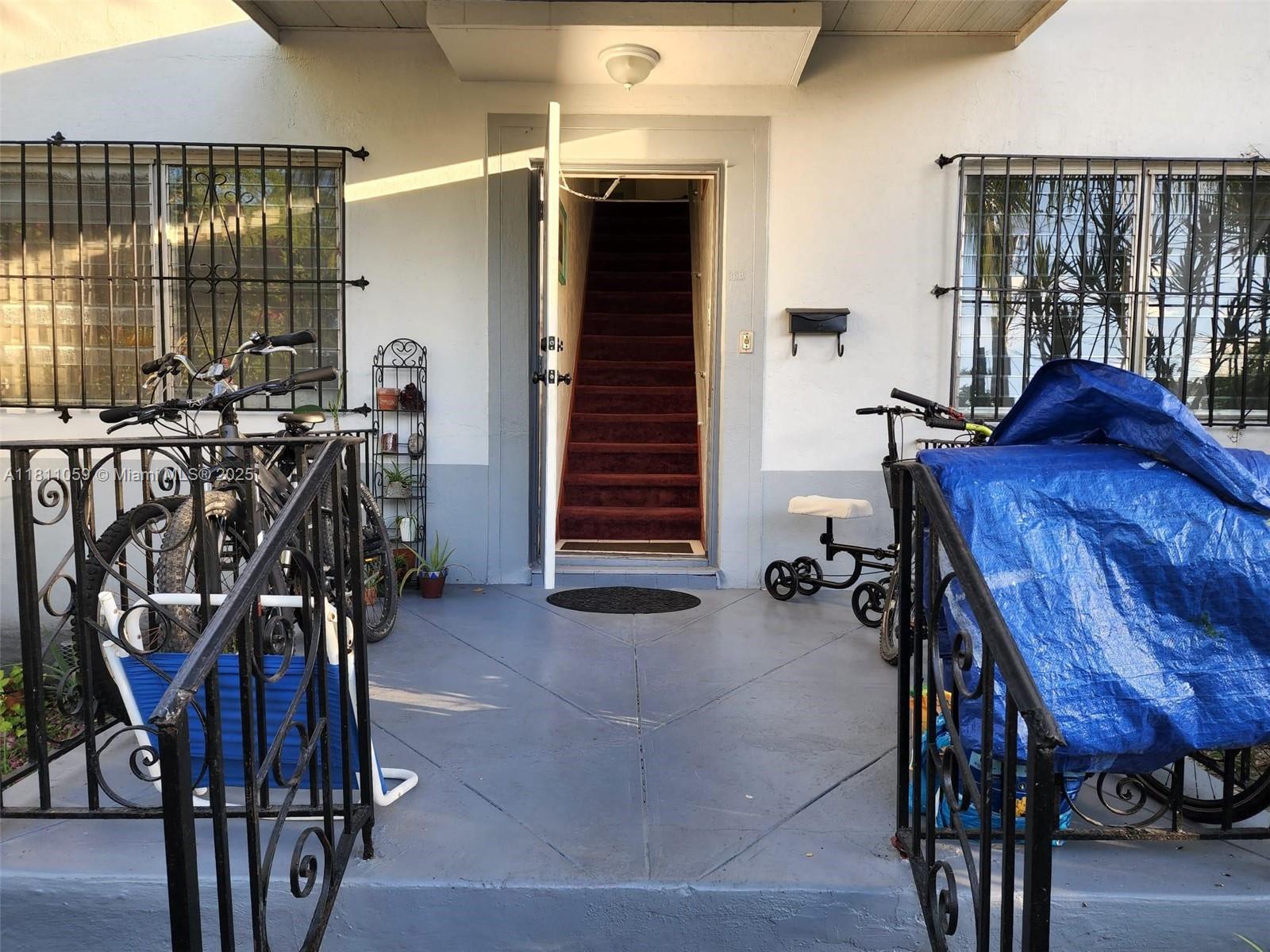 364 SW 11th St,Miami, FL 33130