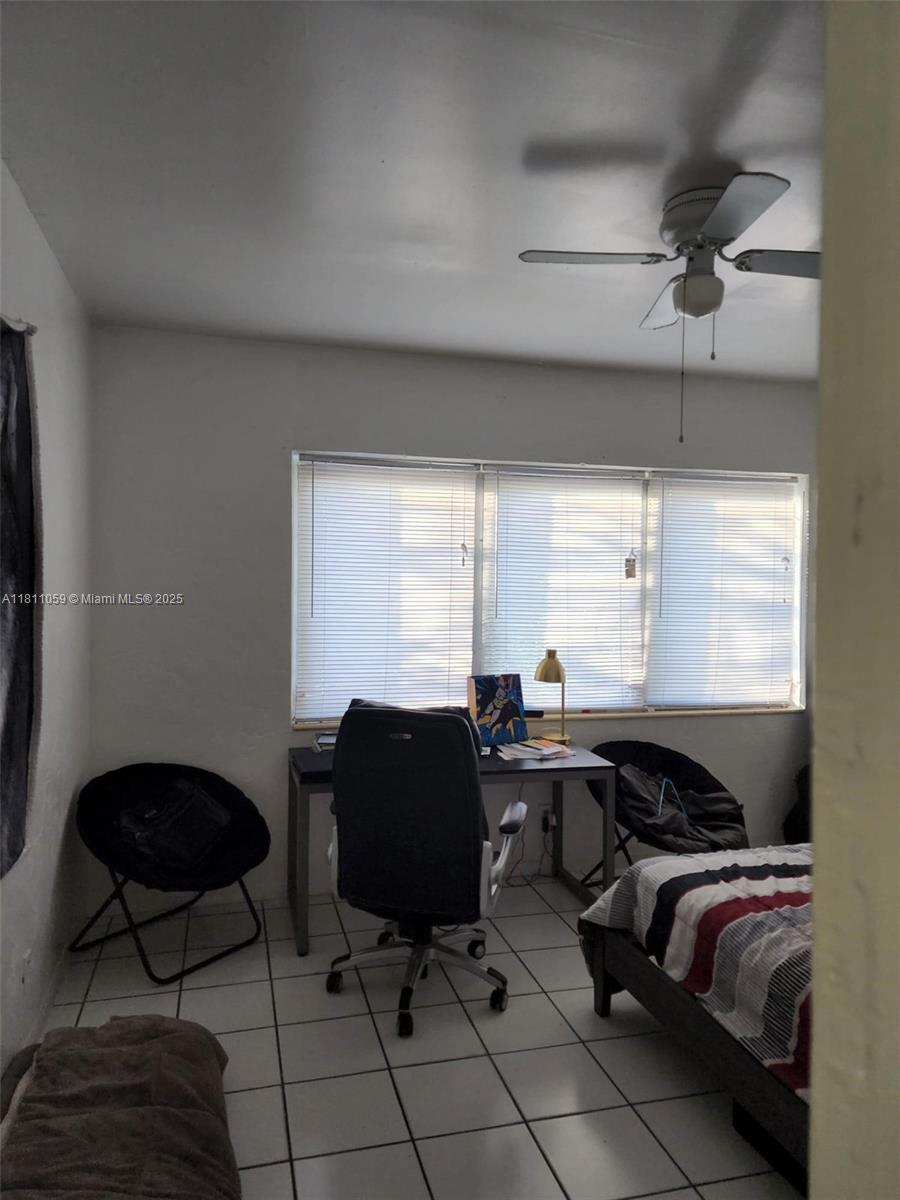 364 SW 11th St,Miami, FL 33130