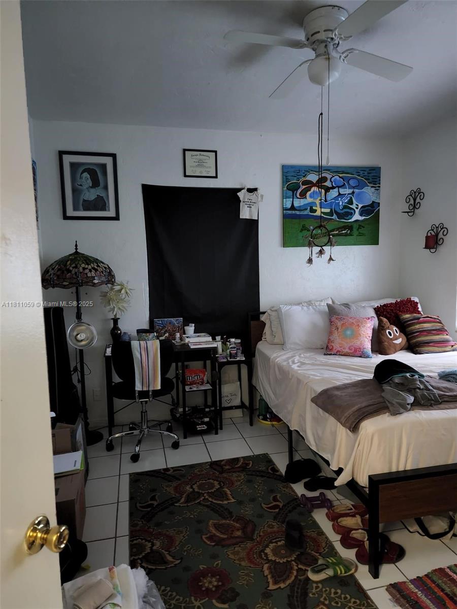 364 SW 11th St,Miami, FL 33130