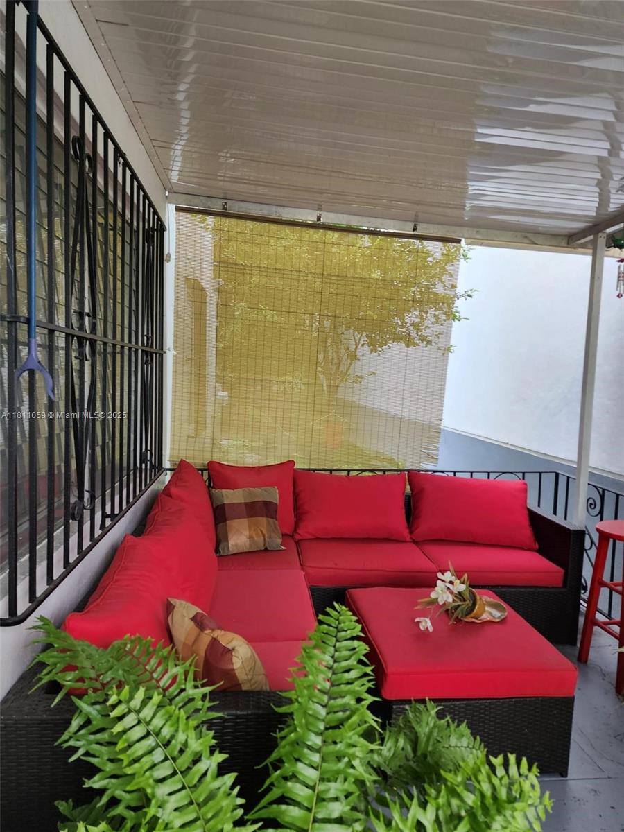 364 SW 11th St,Miami, FL 33130