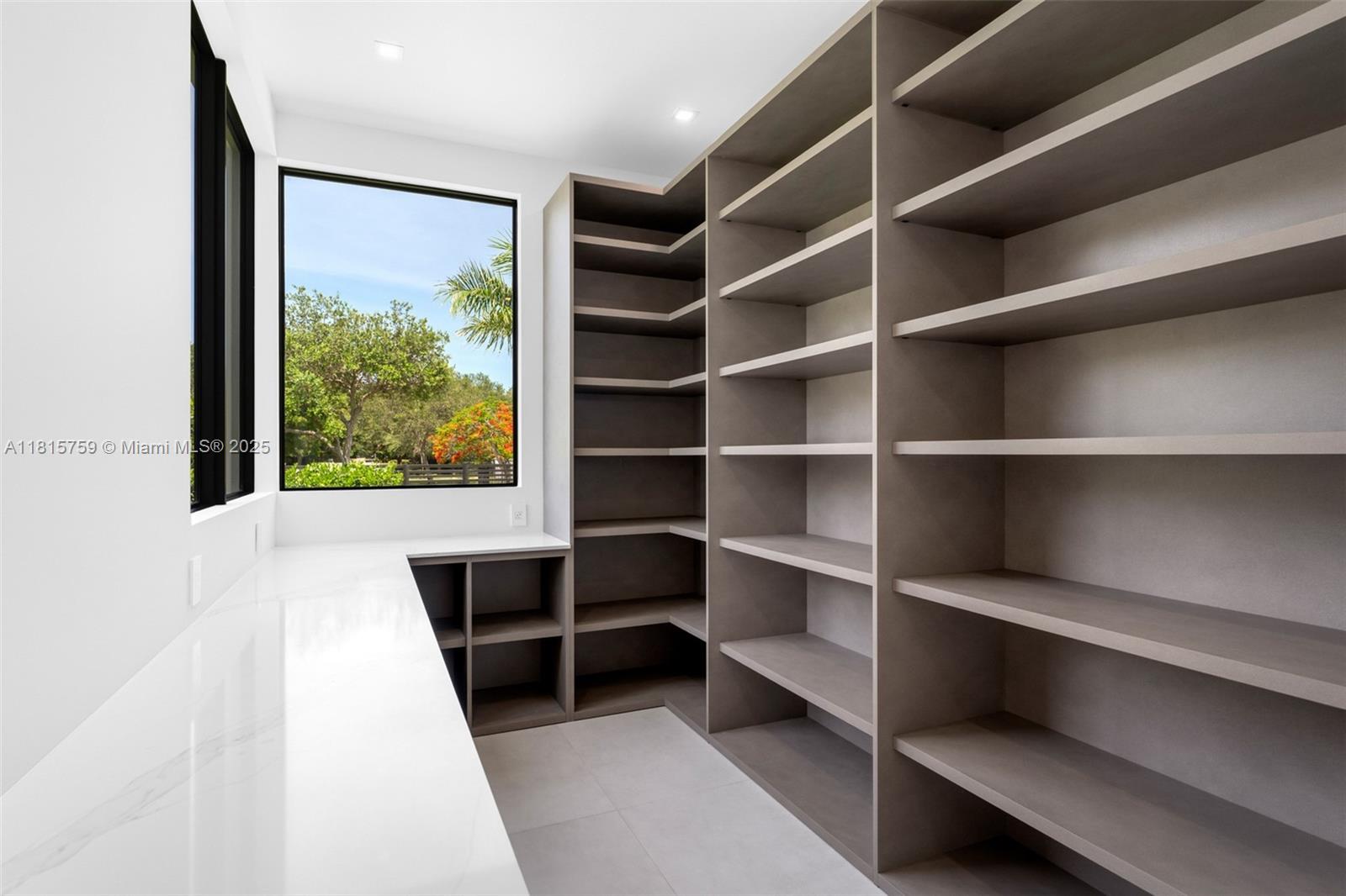 6200 Moss Rnch Rd Pinecrest, FL 33156