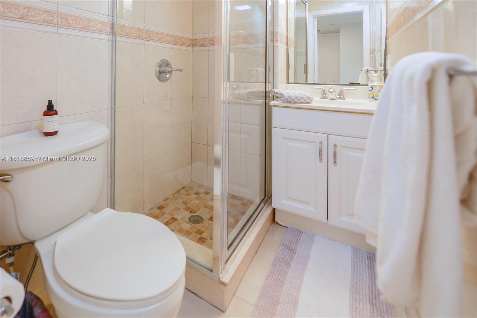 image Roney Palace Condo25