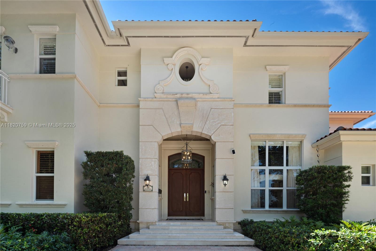 180 Solano Prado Coral Gables, FL 33156 180 Solano Prado Coral Gables, FL 33156