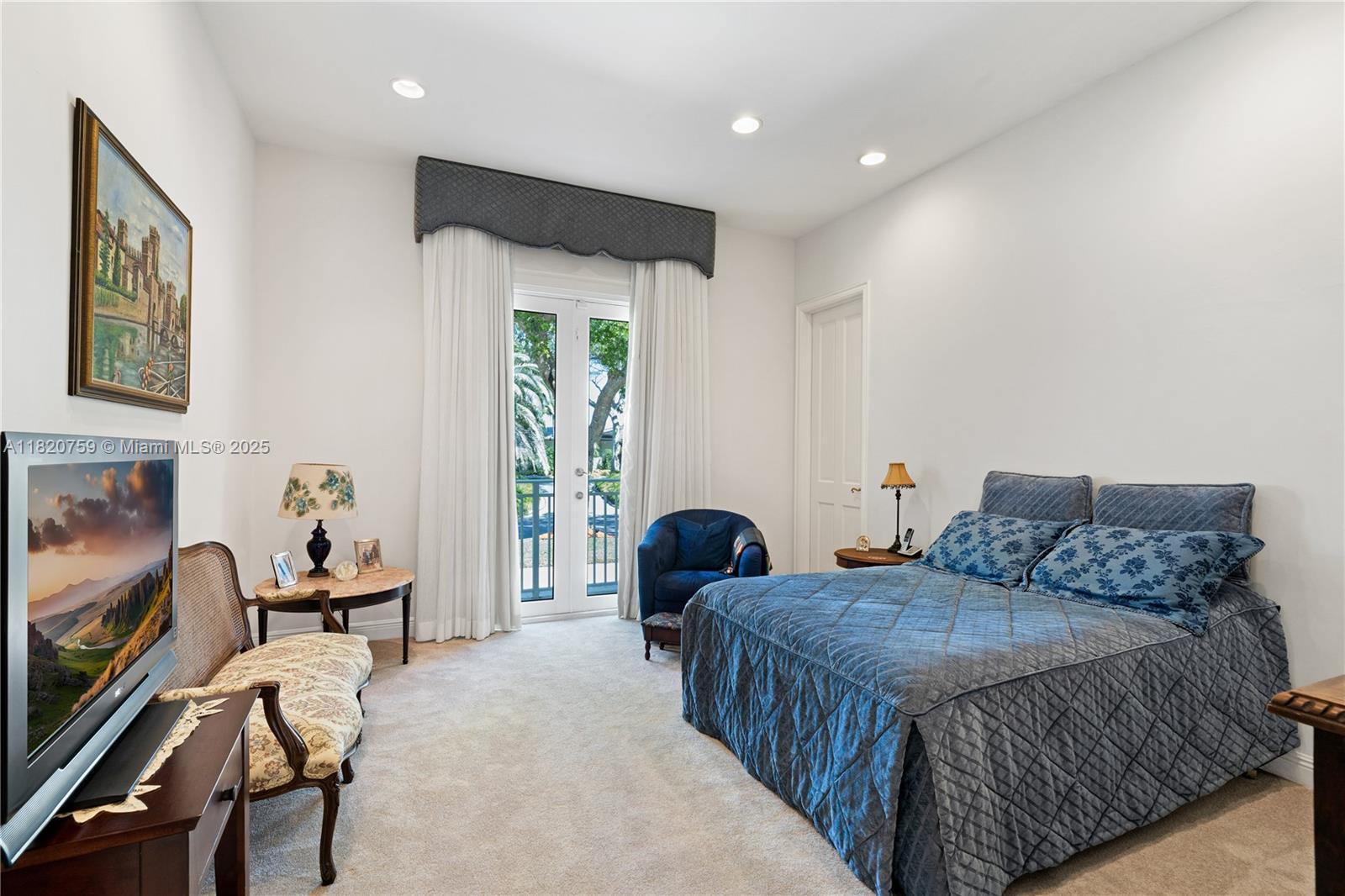 180 Solano Prado Coral Gables, FL 33156 180 Solano Prado Coral Gables, FL 33156