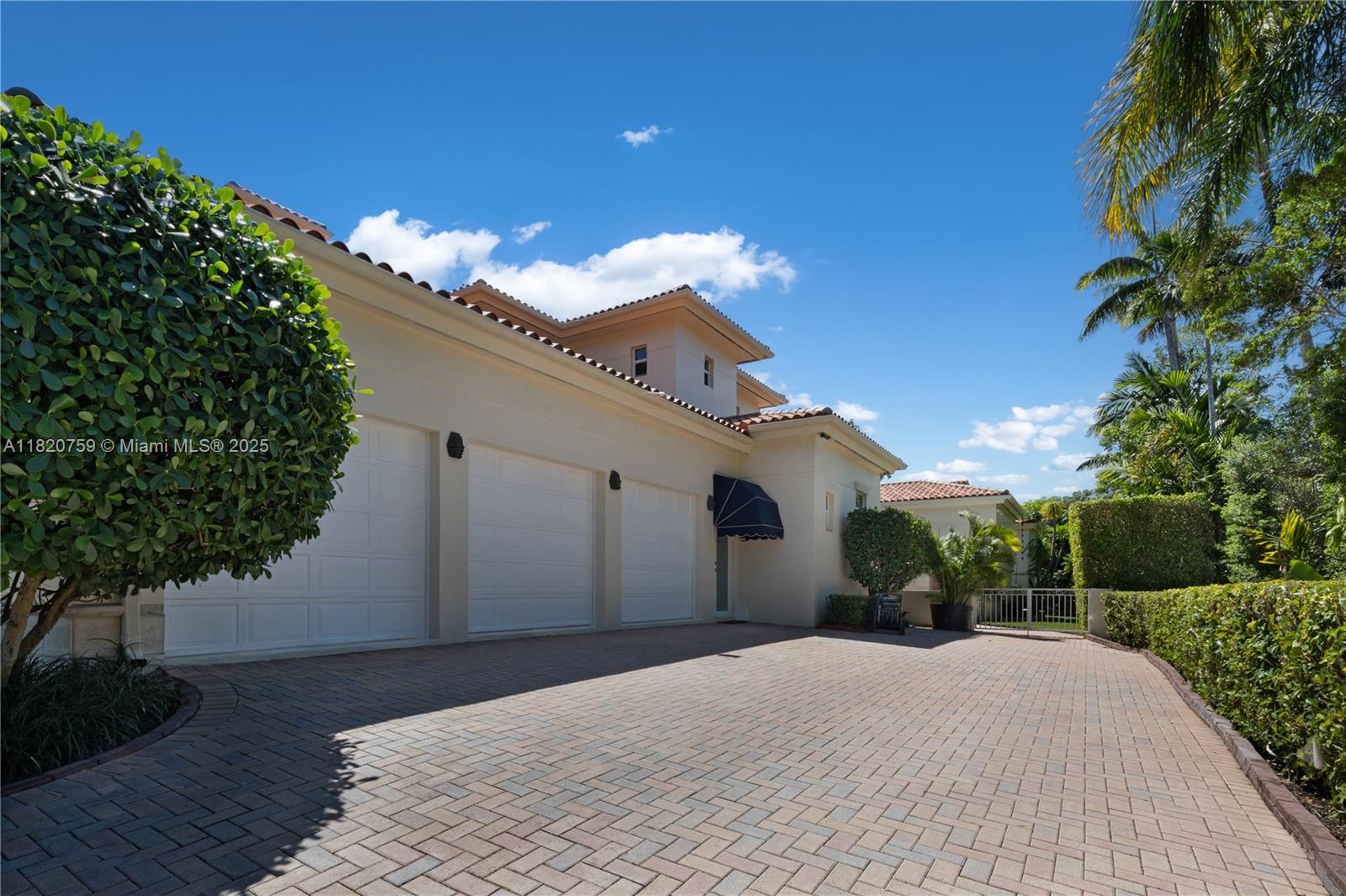 180 Solano Prado Coral Gables, FL 33156 180 Solano Prado Coral Gables, FL 33156