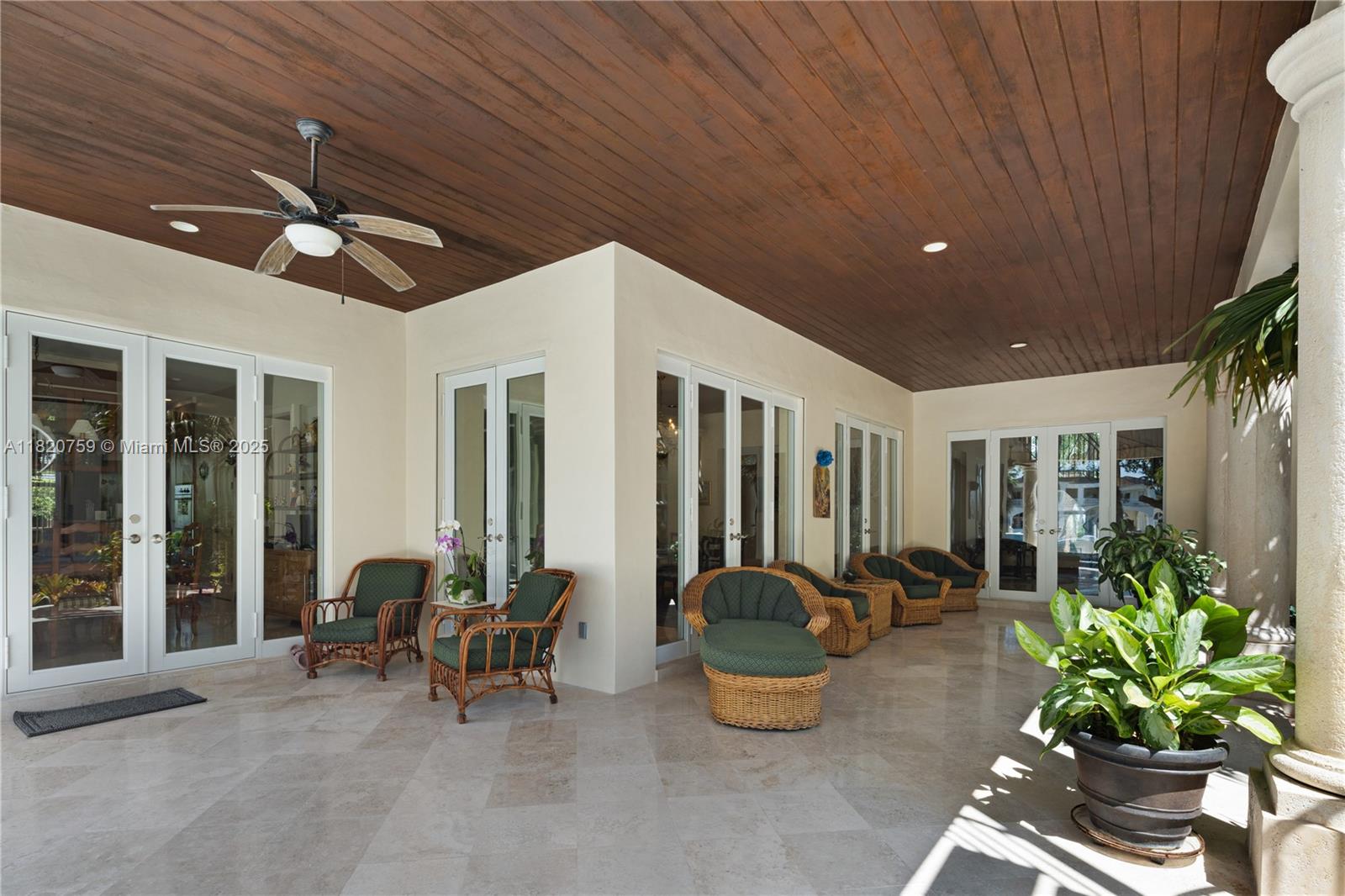 180 Solano Prado Coral Gables, FL 33156 180 Solano Prado Coral Gables, FL 33156