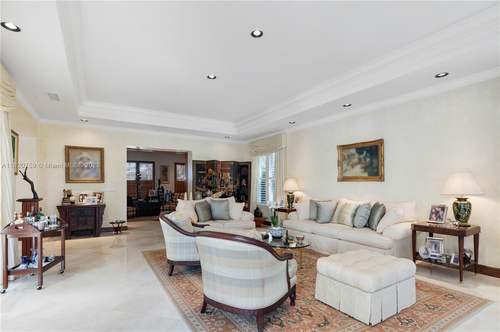 180 Solano Prado Coral Gables, FL 33156 180 Solano Prado Coral Gables, FL 33156