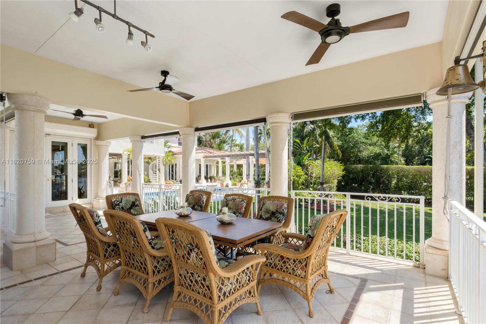 180 Solano Prado Coral Gables, FL 33156 180 Solano Prado Coral Gables, FL 33156