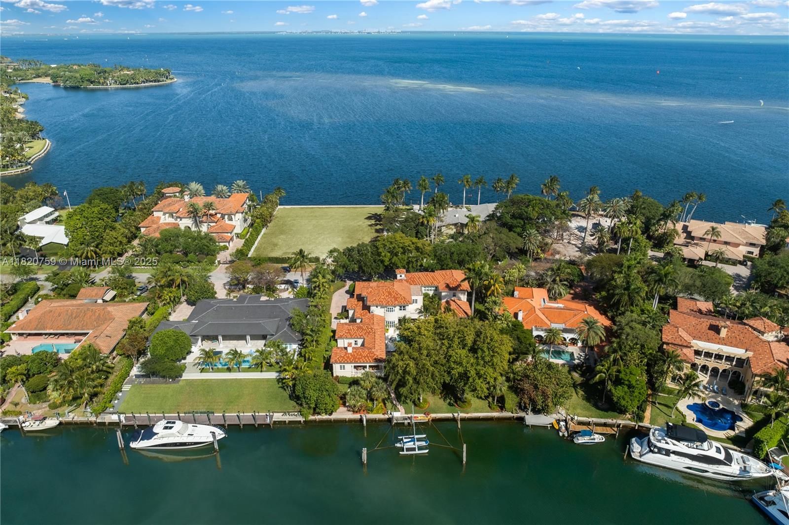 180 Solano Prado Coral Gables, FL 33156 180 Solano Prado Coral Gables, FL 33156