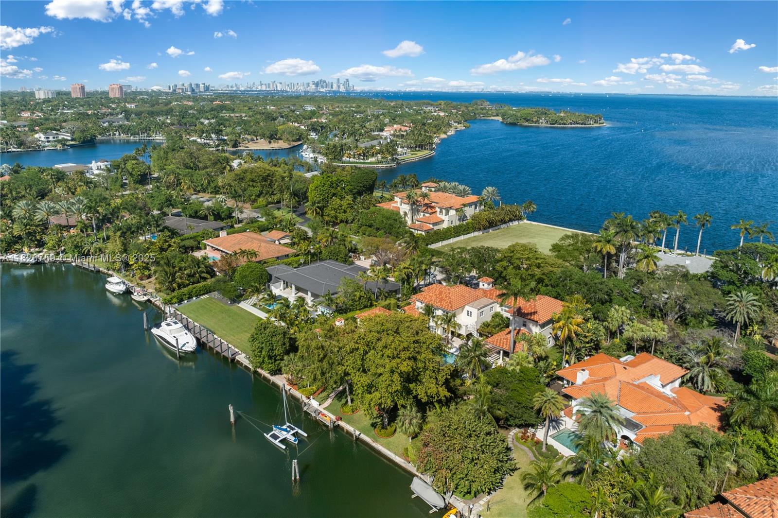 180 Solano Prado Coral Gables, FL 33156 180 Solano Prado Coral Gables, FL 33156
