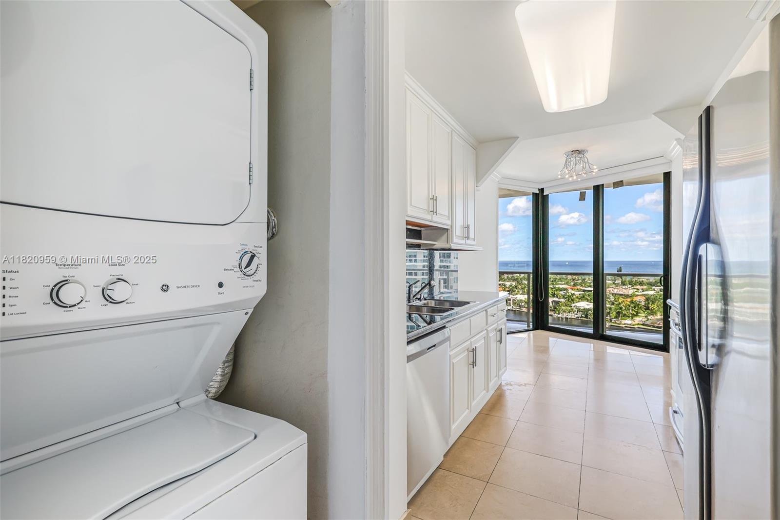 image The Hamptons West15