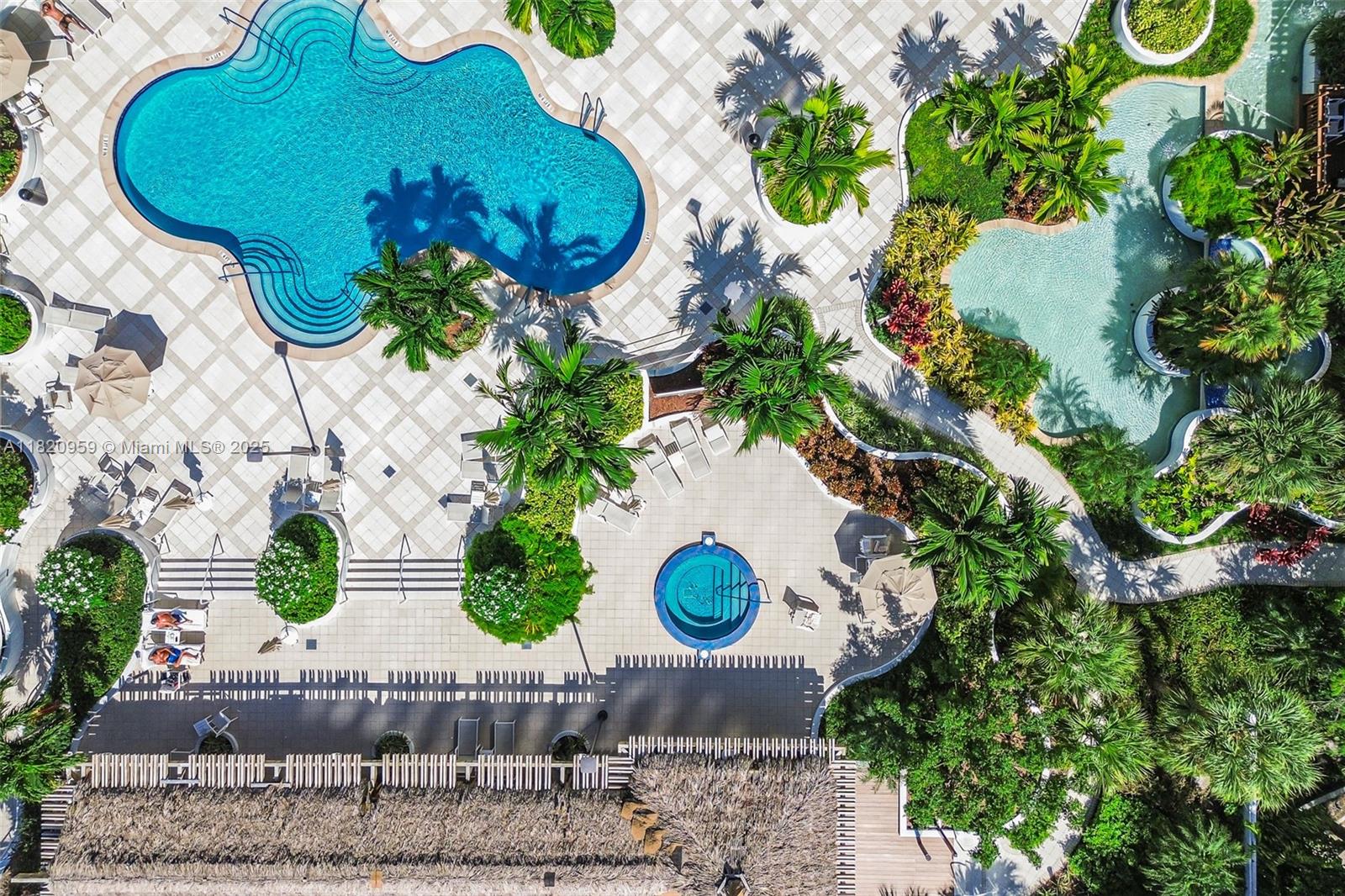 image The Hamptons West47