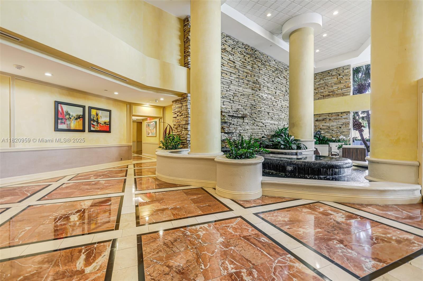 image The Hamptons West4