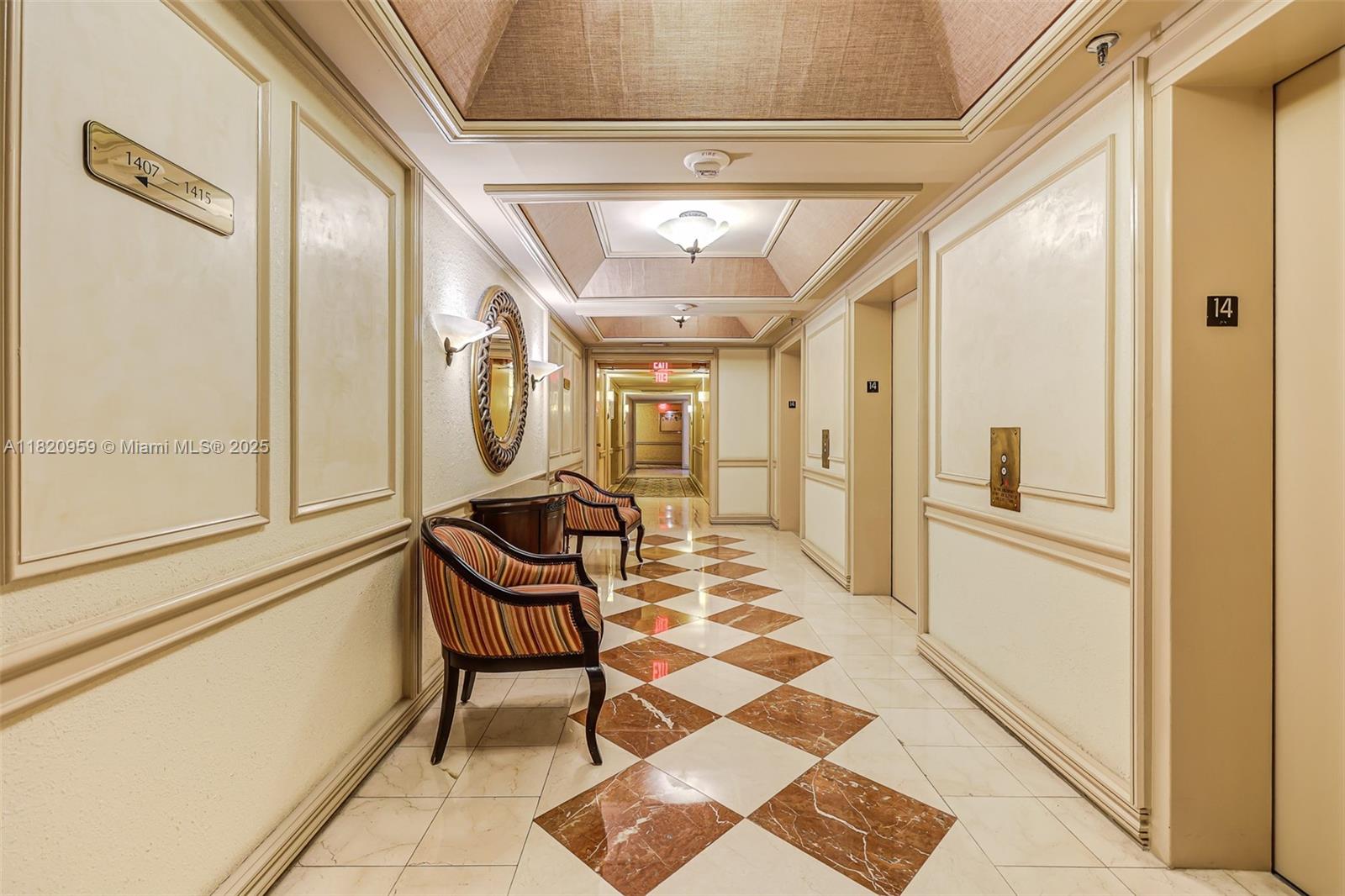 image The Hamptons West5