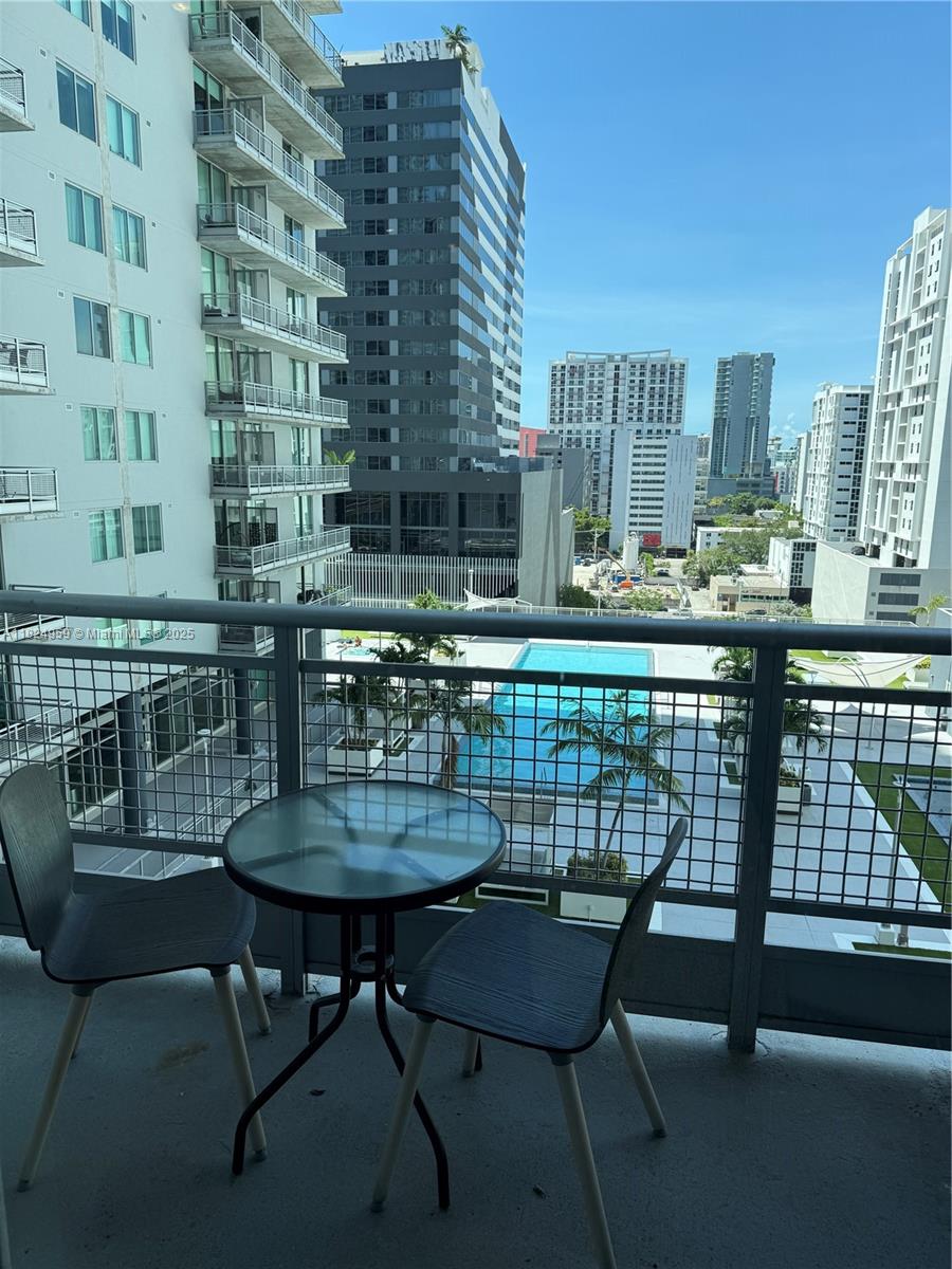 690 SW 1st Ct #1225,Miami, FL 33130