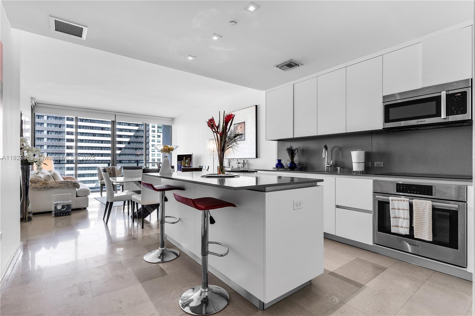 image Rise Condo10