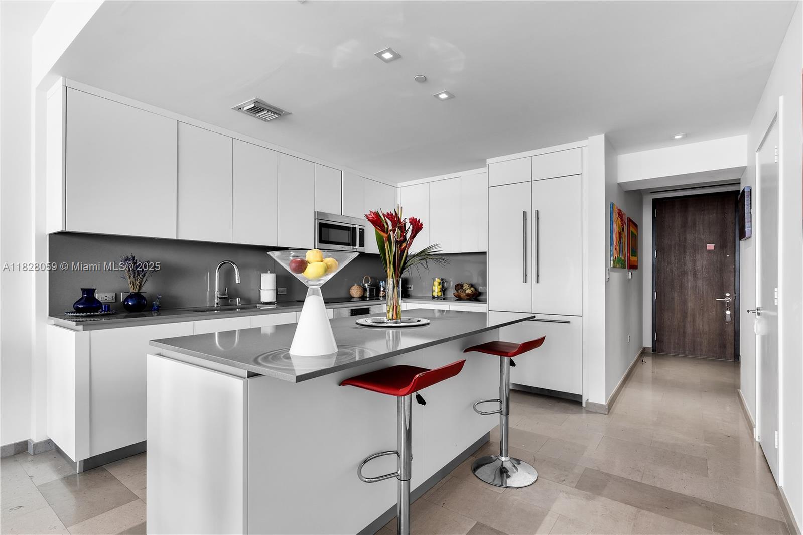 image Rise Condo12