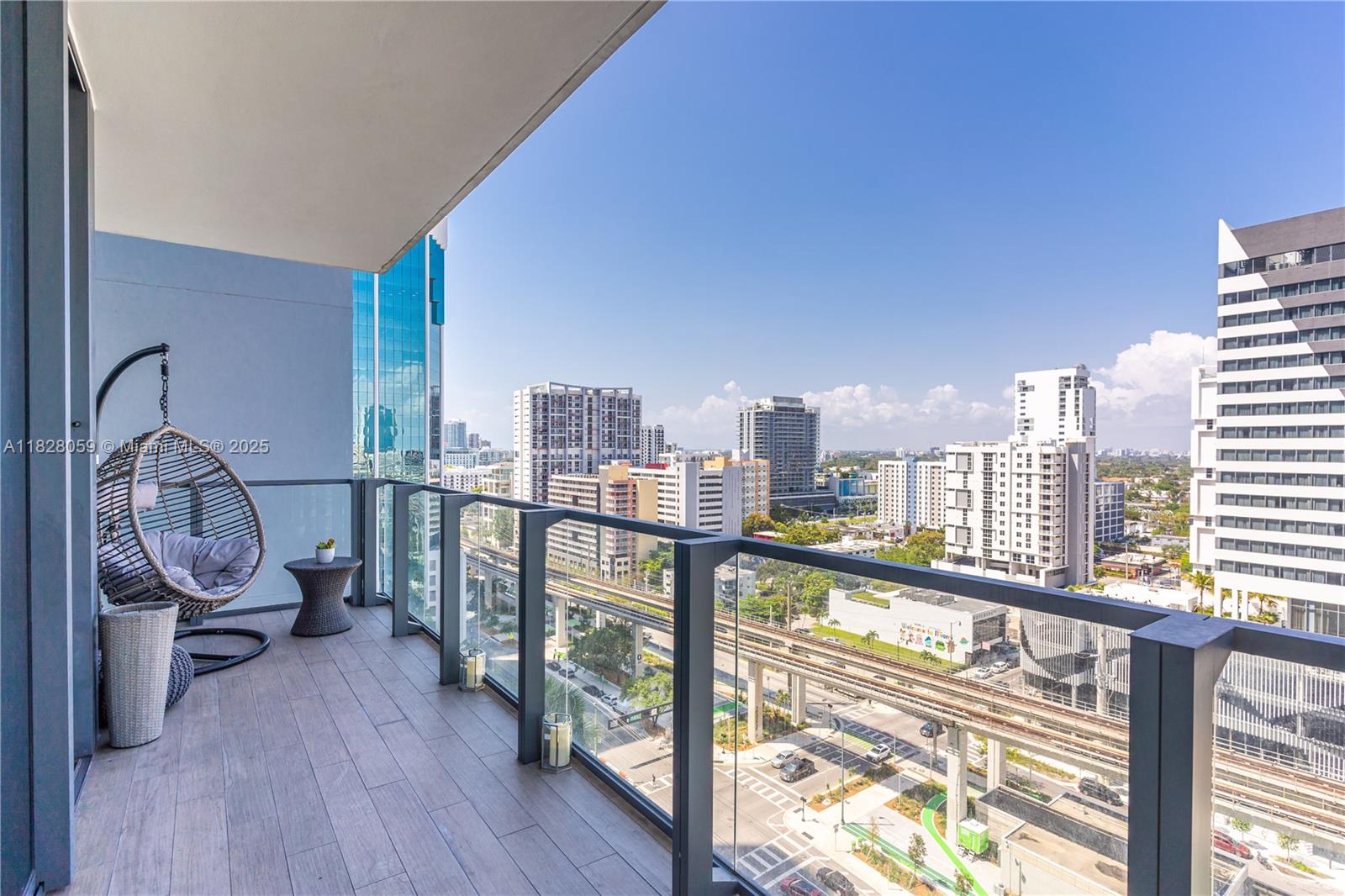 image Rise Condo3