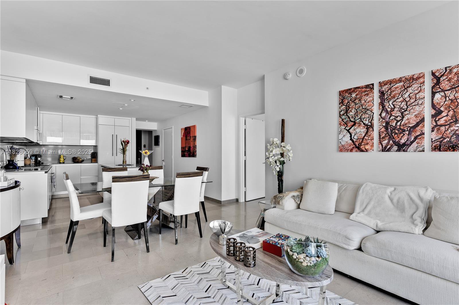 image Rise Condo8
