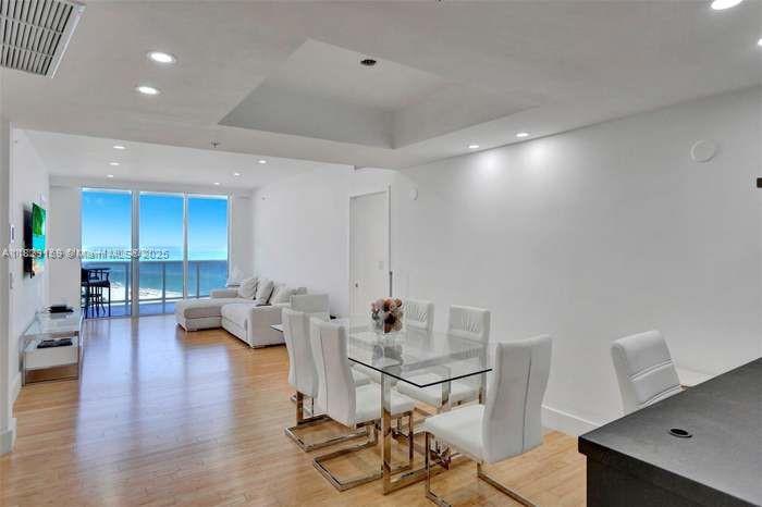 image Trump Royale Condo10