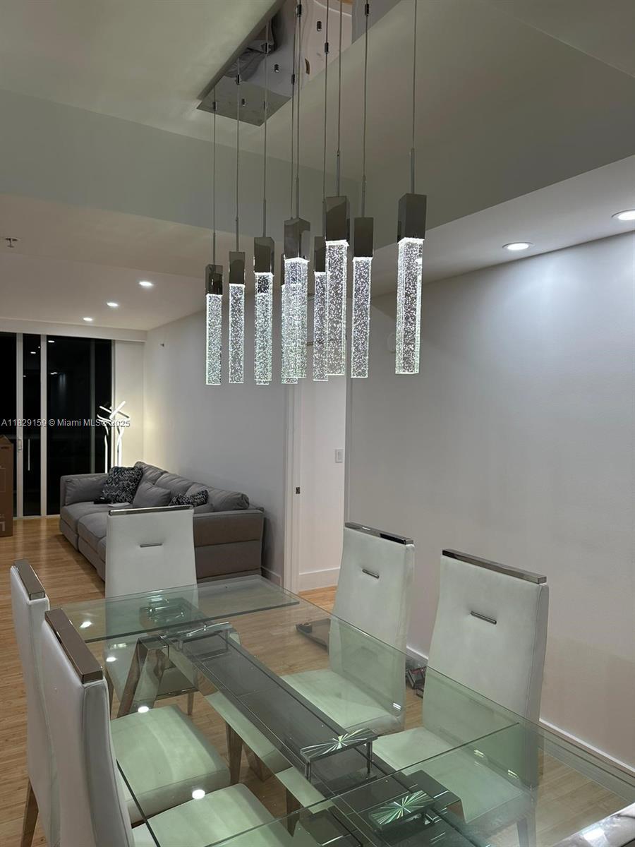 image Trump Royale Condo12