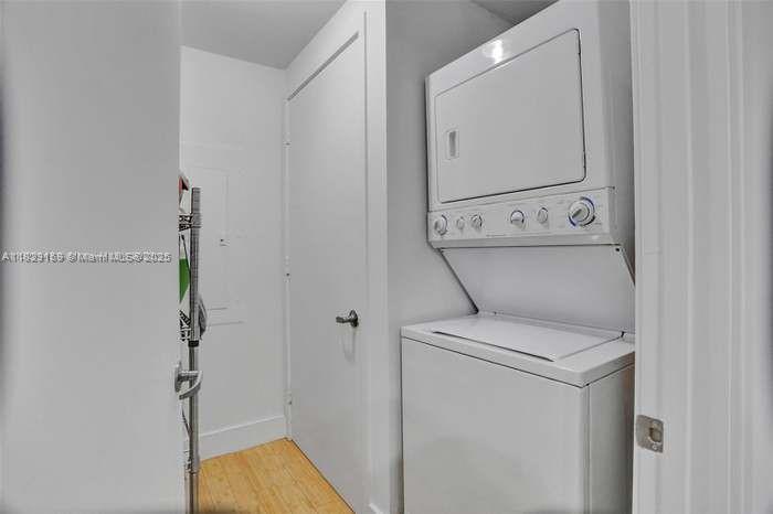 image Trump Royale Condo18