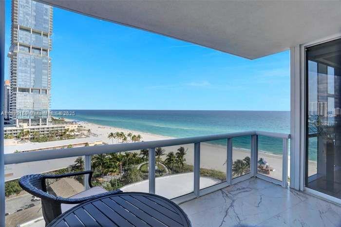 image Trump Royale Condo1
